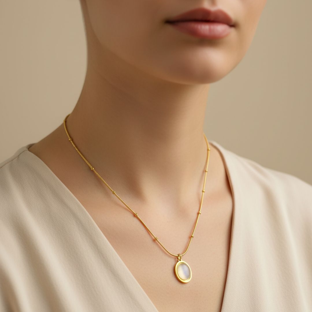 Pearl Oval Pendant Necklace