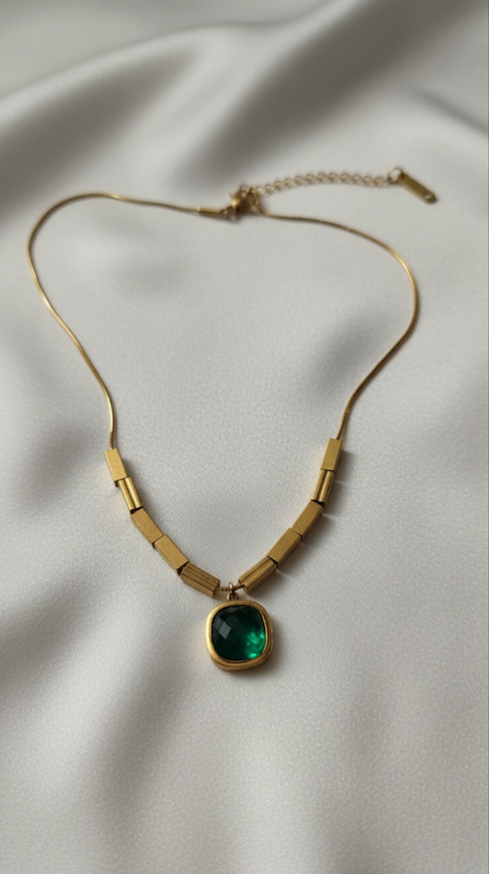 Bold Emerald-Green Charm Necklace