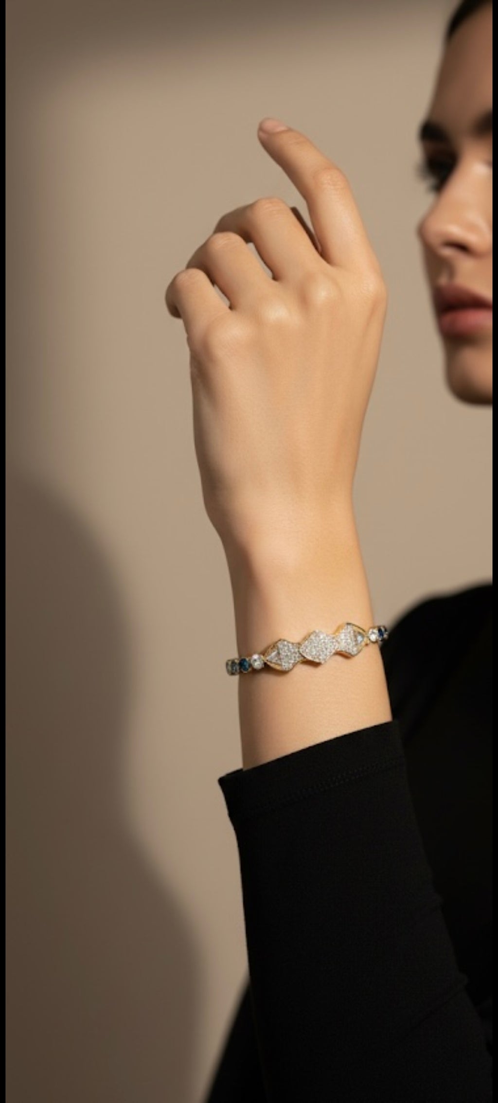 Diamond Kite Pattern Crystal Bracelet