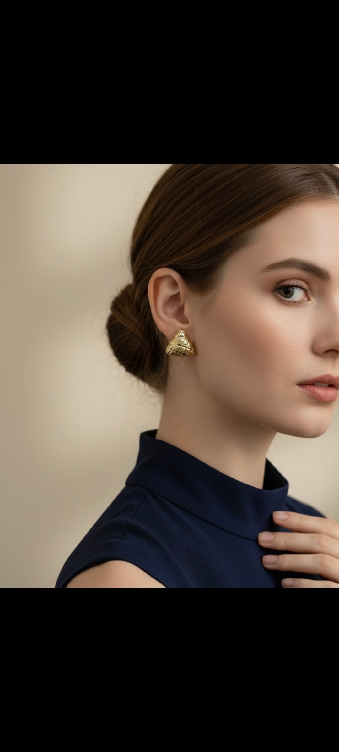 Textured Pyramid Stud Earring