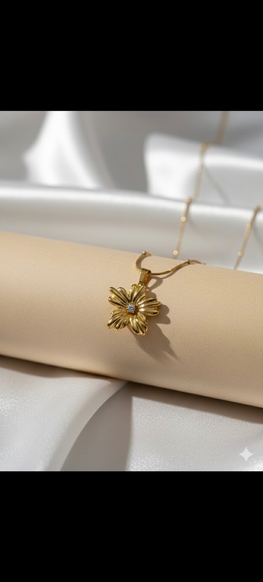 Radiant Bloom Gold Flower Necklace