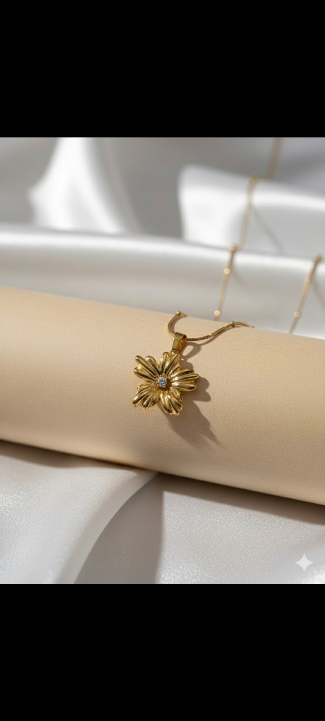 Radiant Bloom Gold Flower Necklace